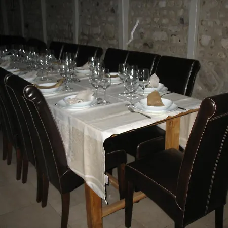 Bed & Breakfast D'hotes Les Hostises De Boscherville 3*